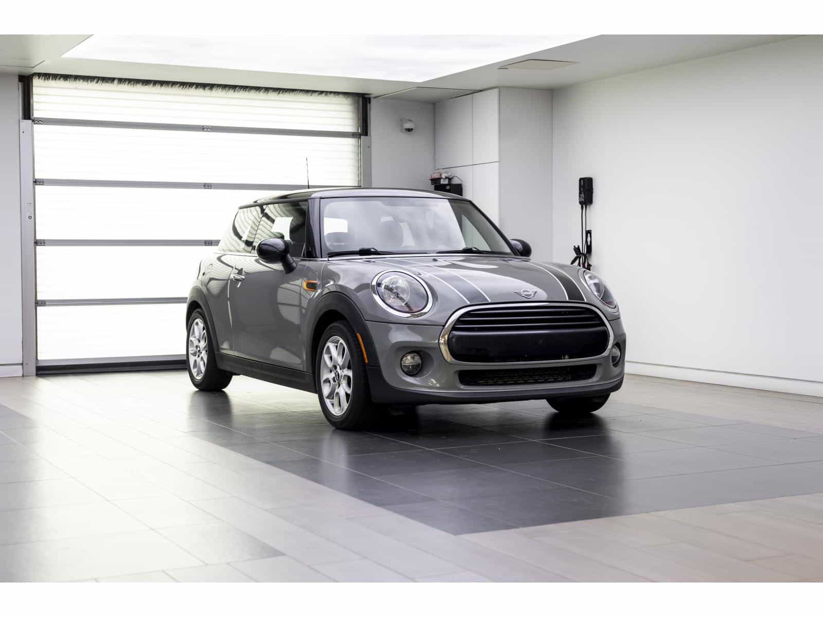 2019 Mini Cooper 3 Door - Image 1