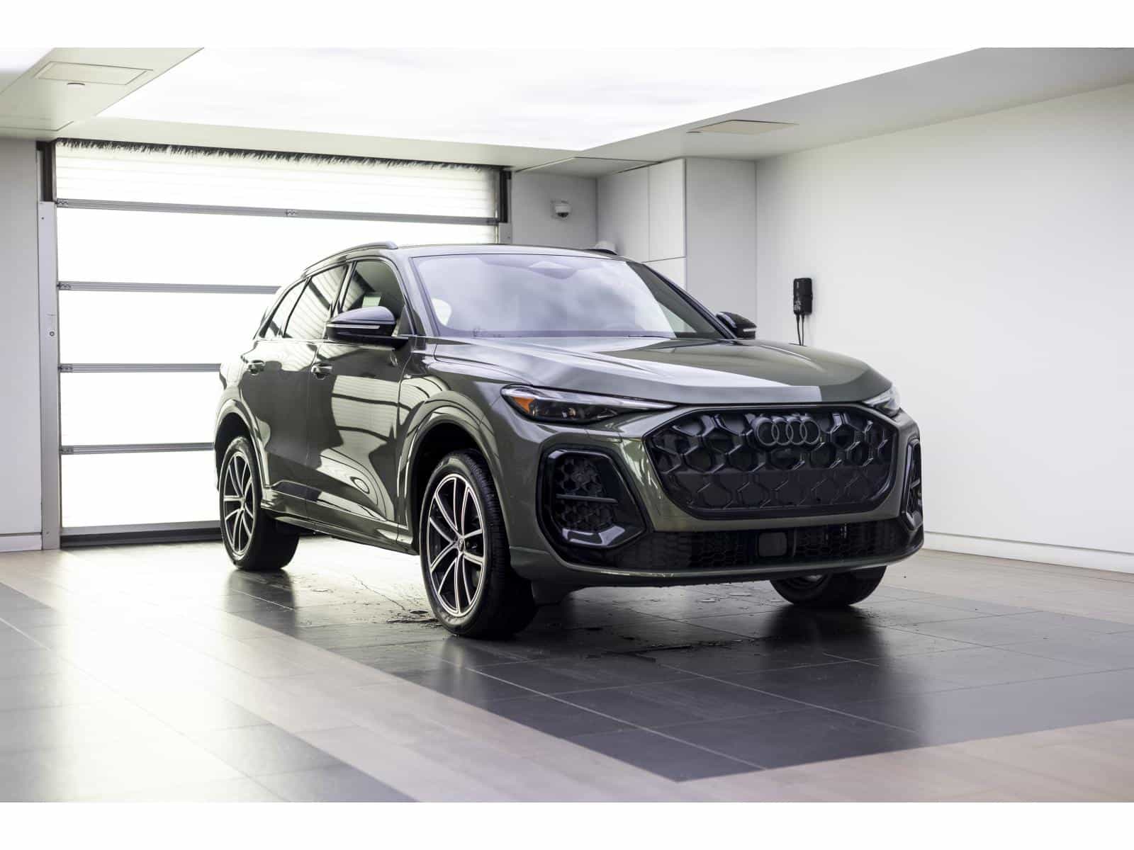 2025 Audi Q5 Base - Image 1