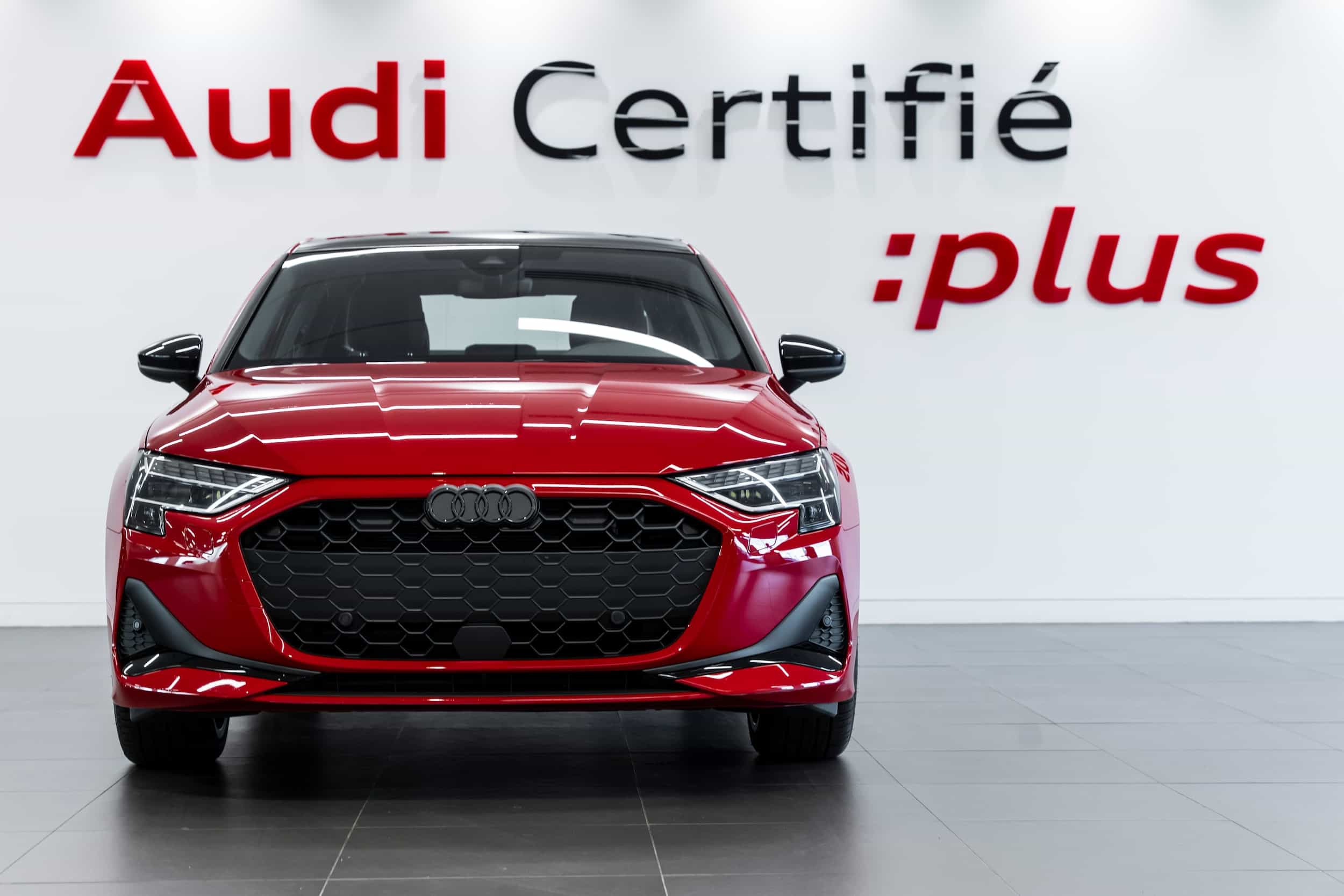 2025 Audi A3 40 TFSI quattro Vorsprung - Image 2