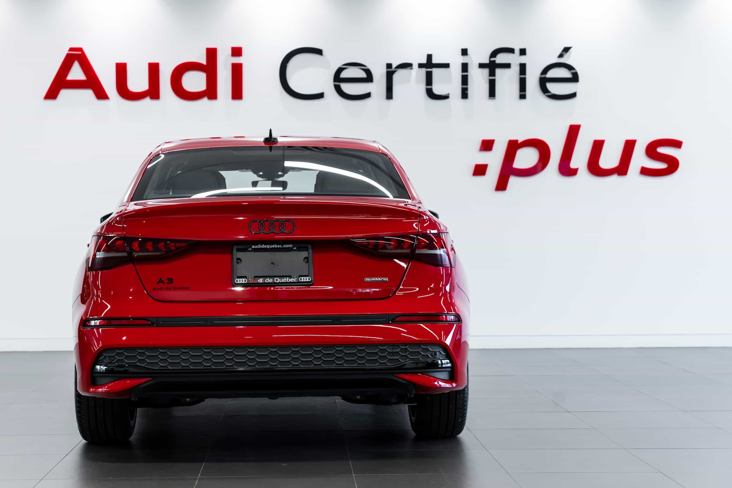 2025 Audi A3 40 TFSI quattro Vorsprung - Image 4