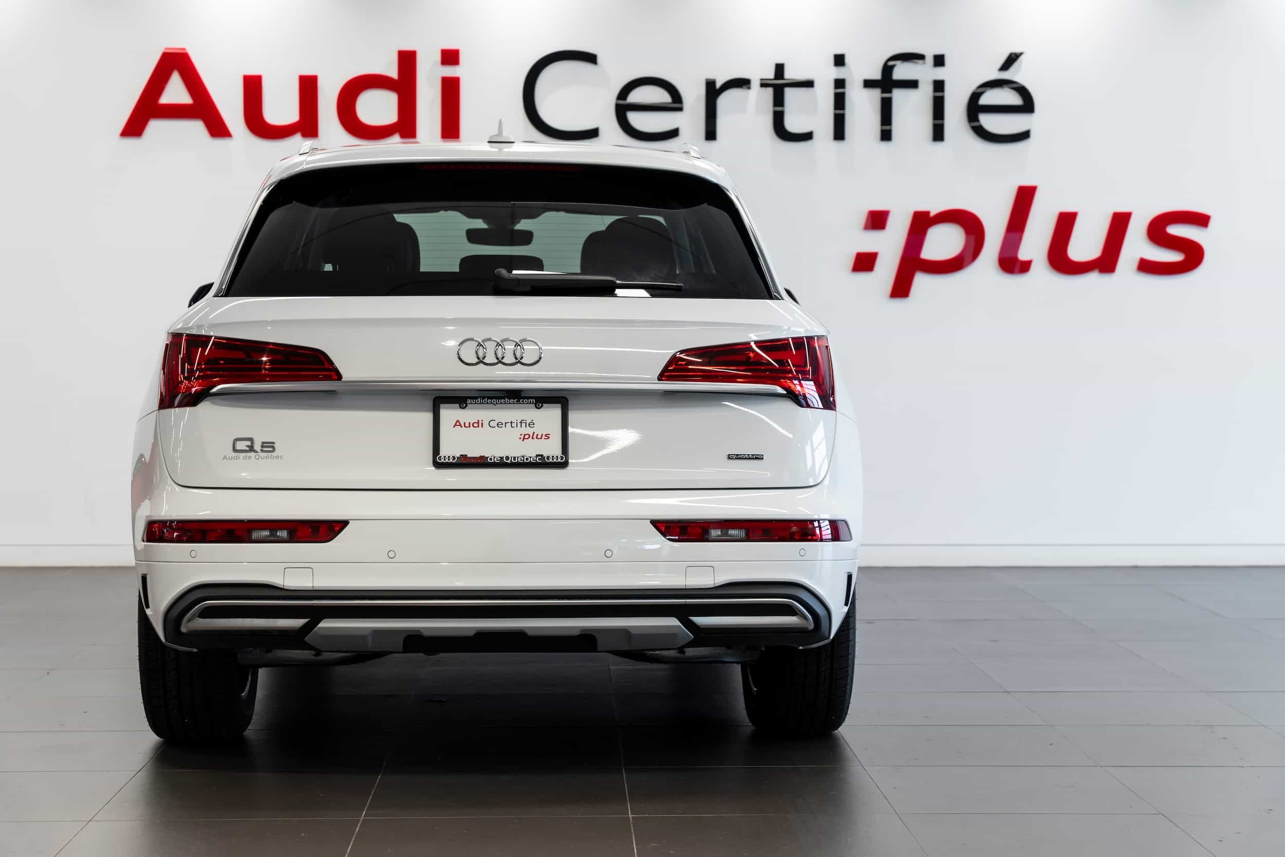 2025 Audi Q5 40 - Image 4