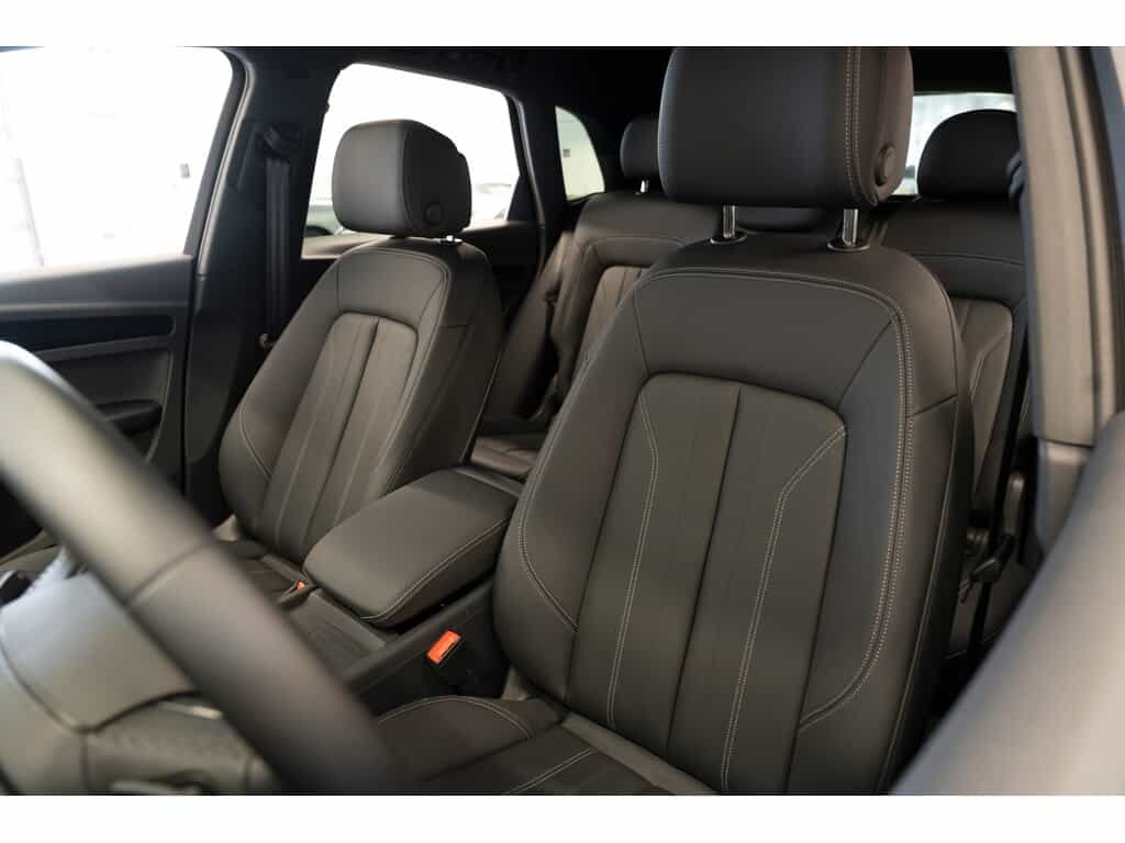 2025 Audi Q5 45 - Image 18