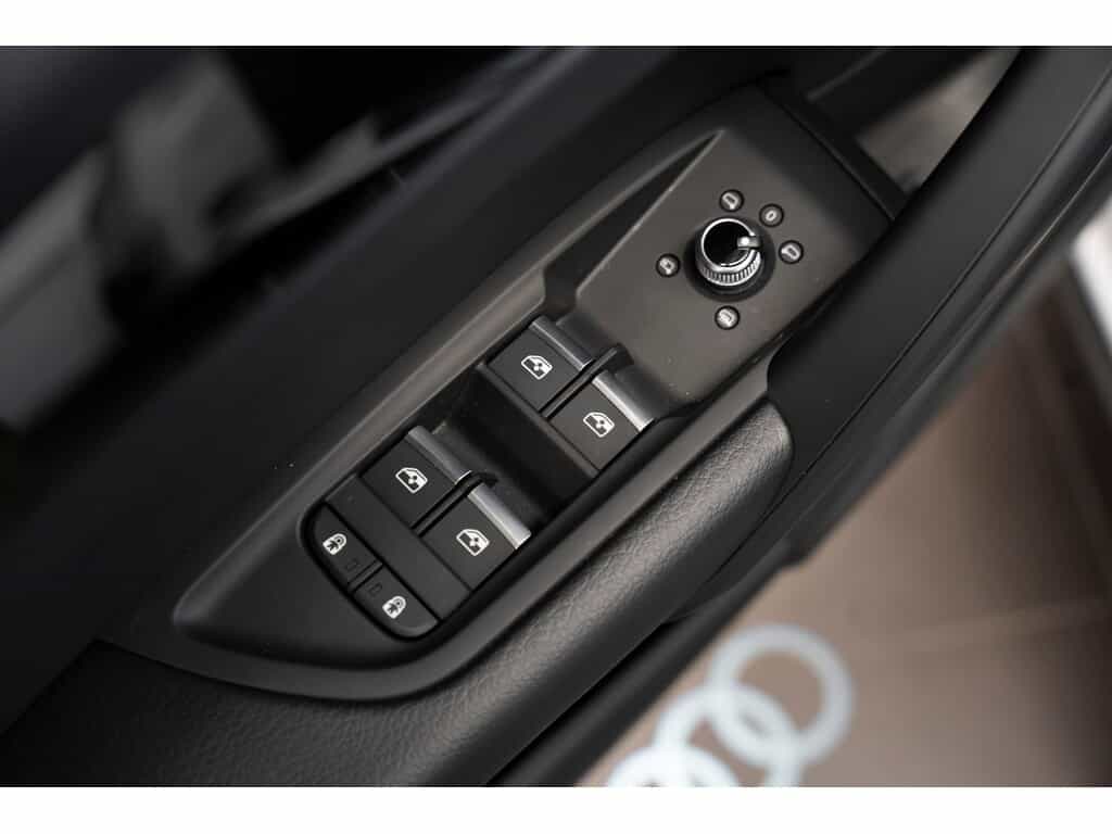 2025 Audi Q5 45 - Image 27