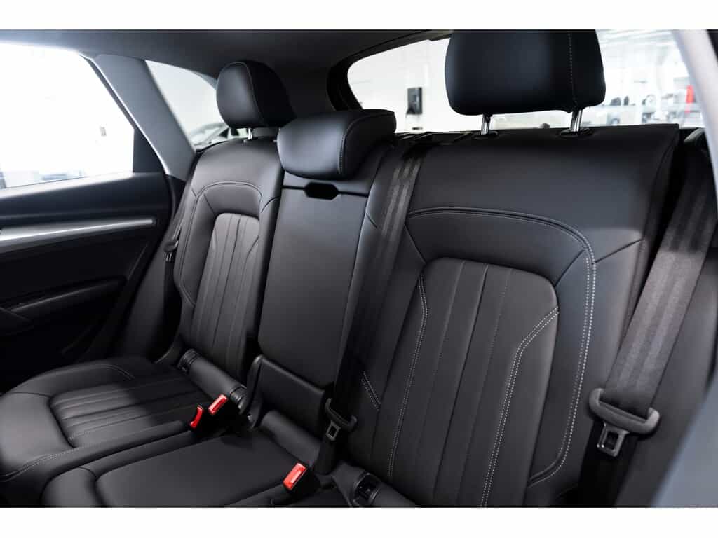 2025 Audi Q5 45 Progressiv - Image 20
