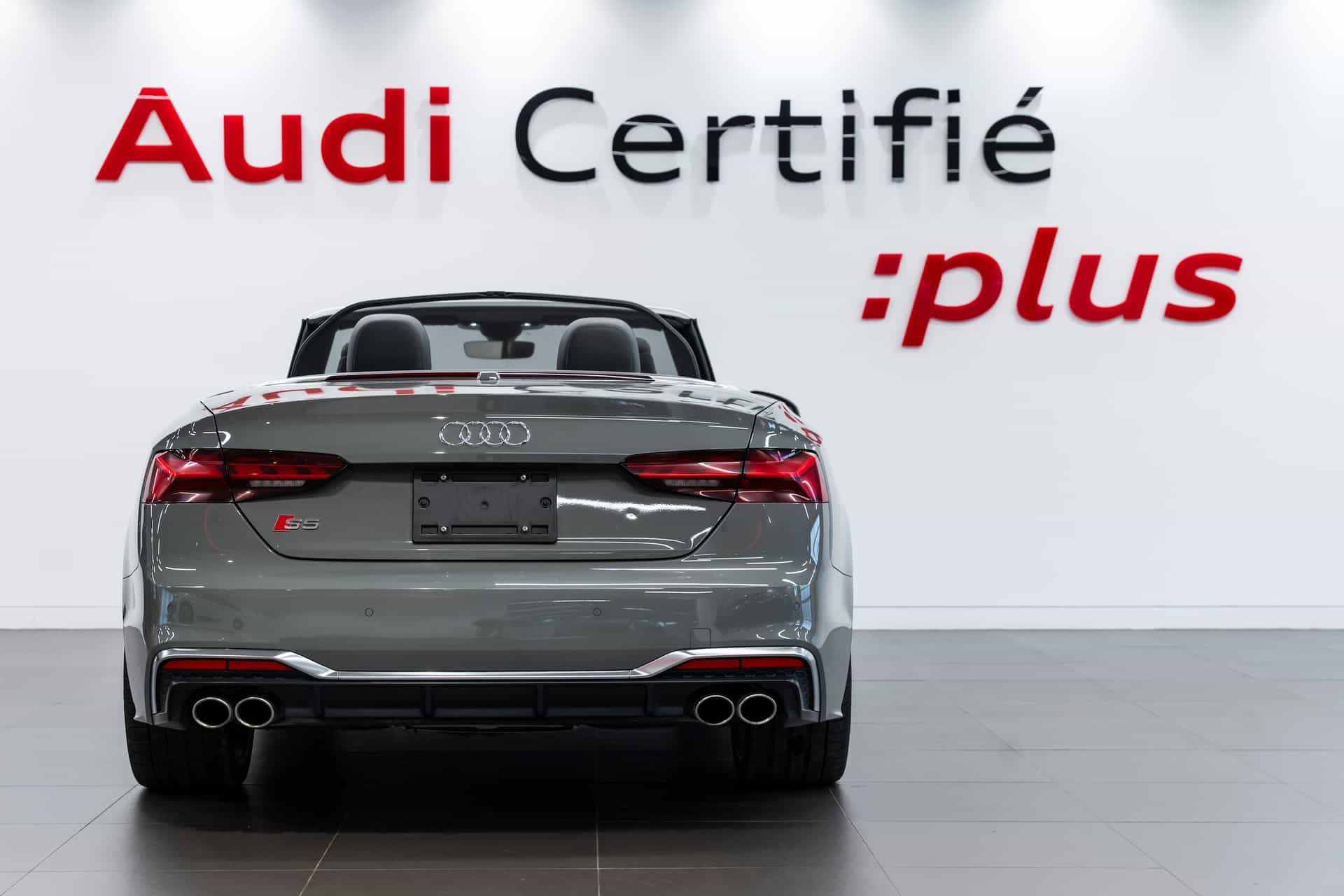 2022 Audi S5 Cabriolet 3.0T Progressiv - Image 4