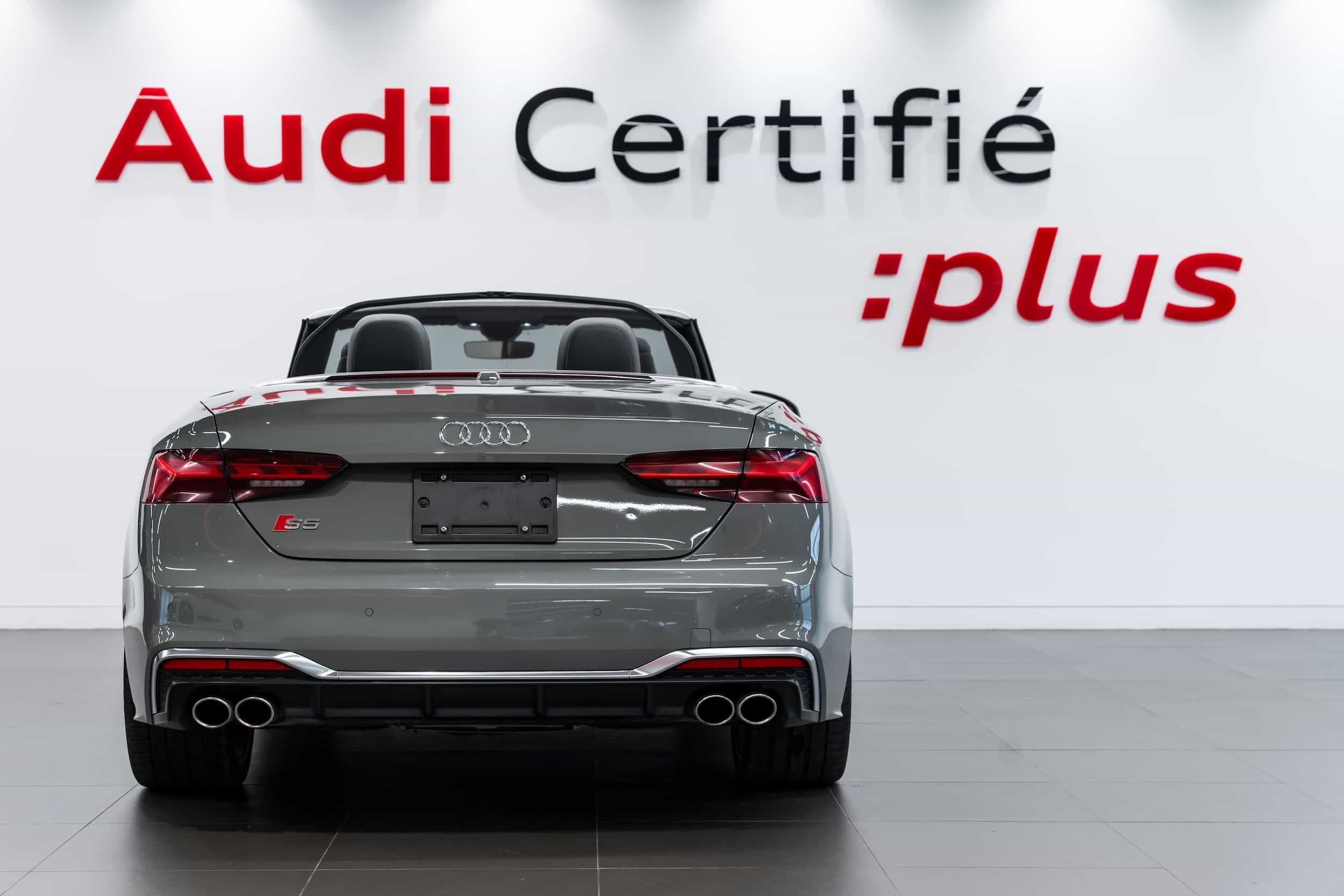 2022 Audi S5 Cabriolet 3.0T Progressiv - Image 4