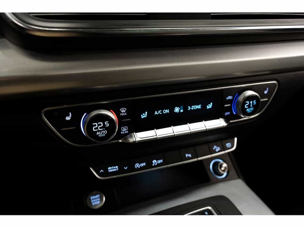 2018 Audi Q5 2.0T Progressiv - Image 24