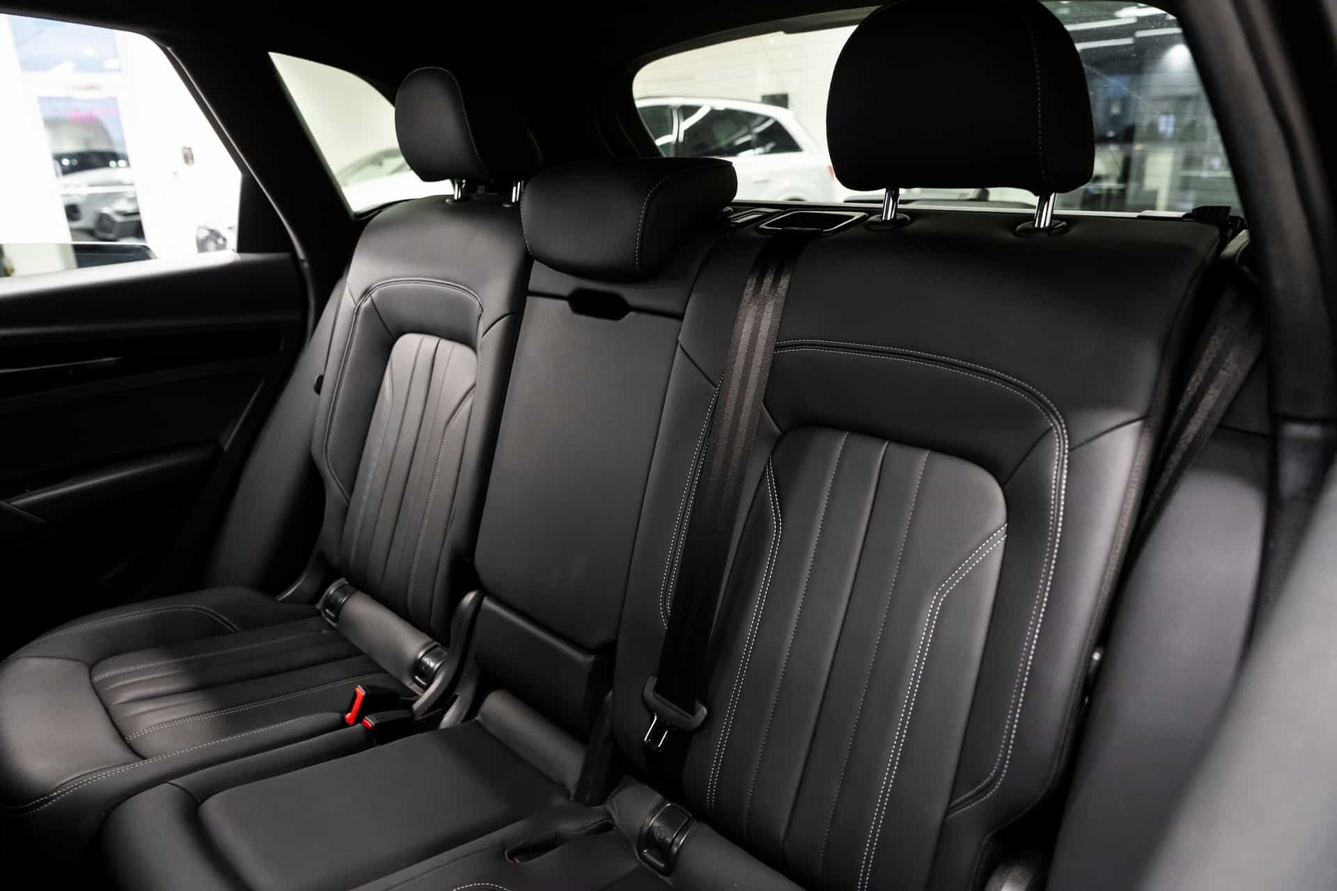 2023 Audi Q5 45 Komfort - Image 16