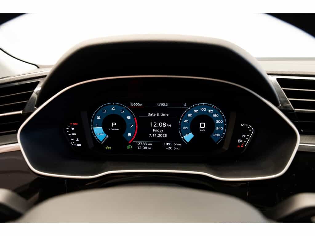 2025 Audi Q3 40 - Image 27