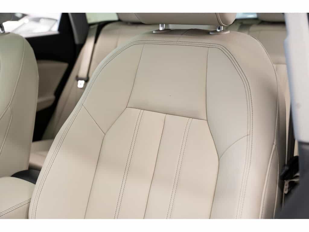 2025 Audi Q5 2.0T Progressiv - Image 14