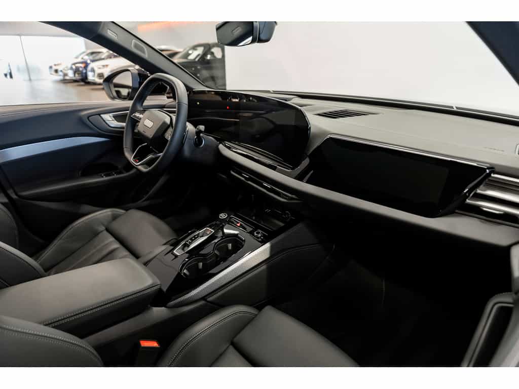 2025 Audi A5 2.0T Progressiv - Image 6