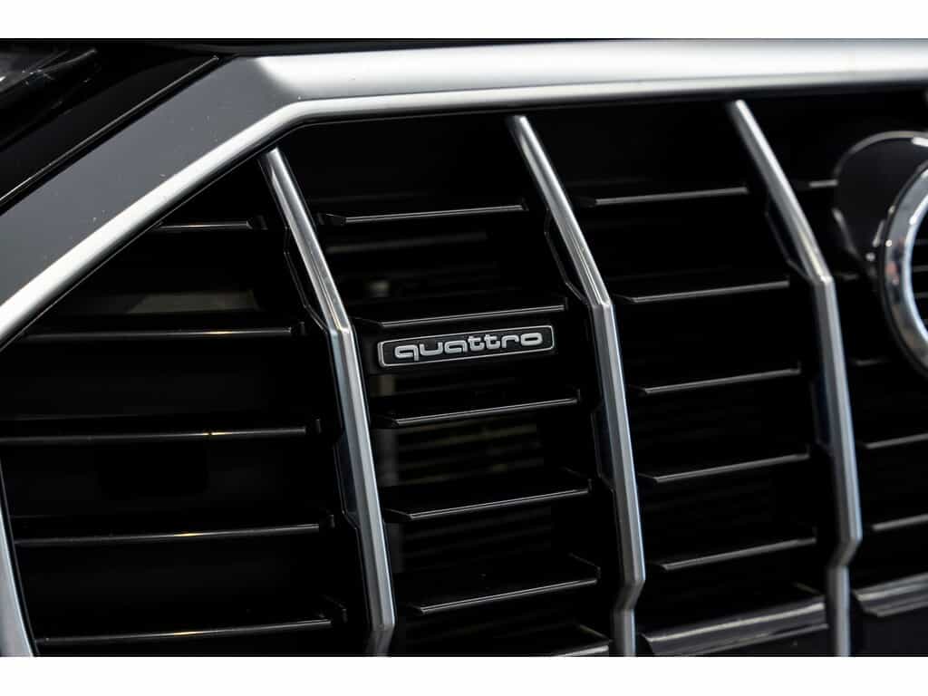 2023 Audi Q3 45 Komfort - Image 11