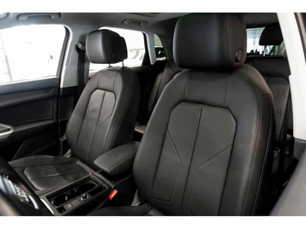 2023 Audi Q3 45 Komfort - Image 18