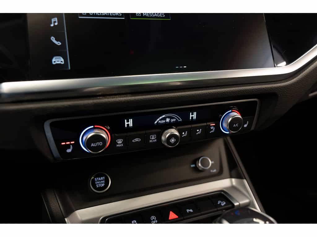 2023 Audi Q3 40 Progressiv - Image 8