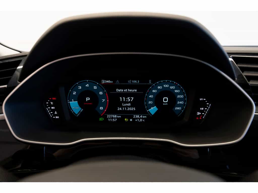 2023 Audi Q3 40 Progressiv - Image 9