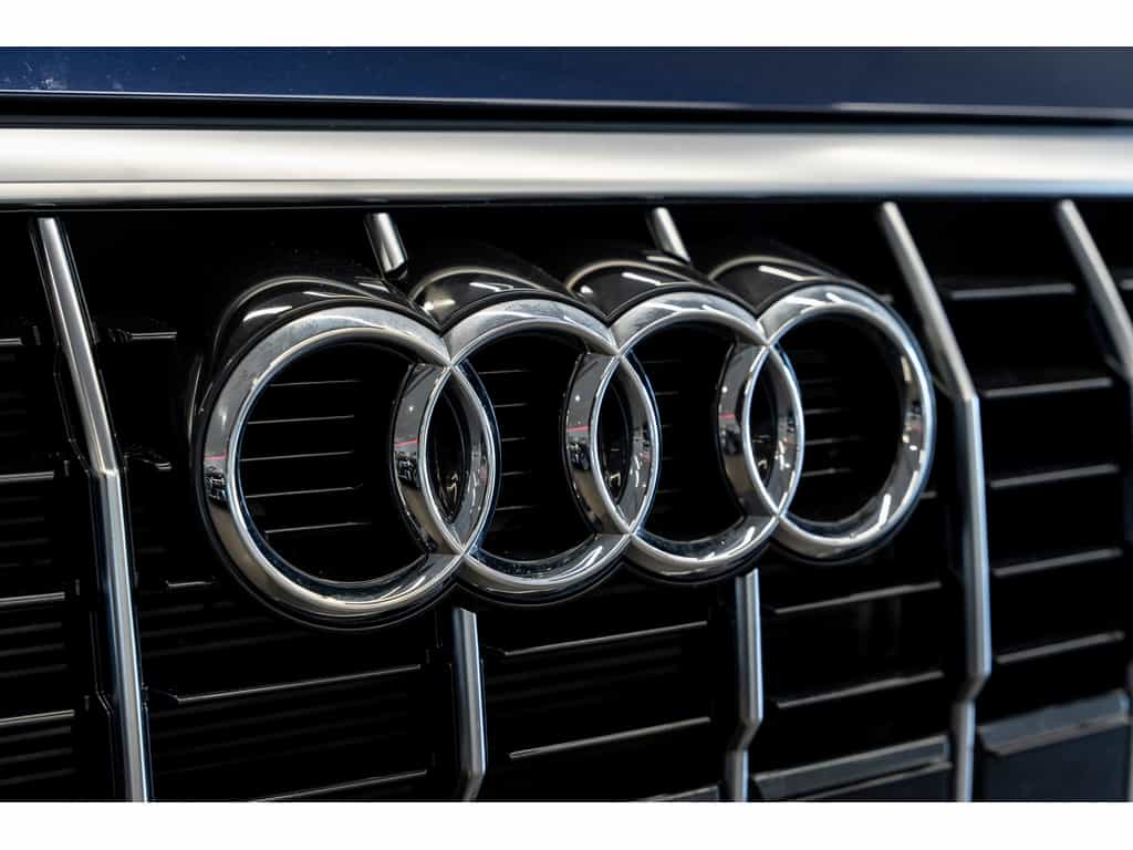 2023 Audi Q3 40 Progressiv - Image 28