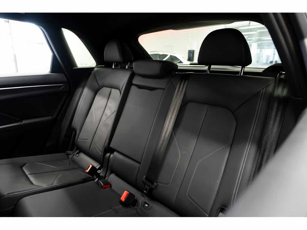 2020 Audi Q3 Progressiv 45 TFSI quattro - Image 18