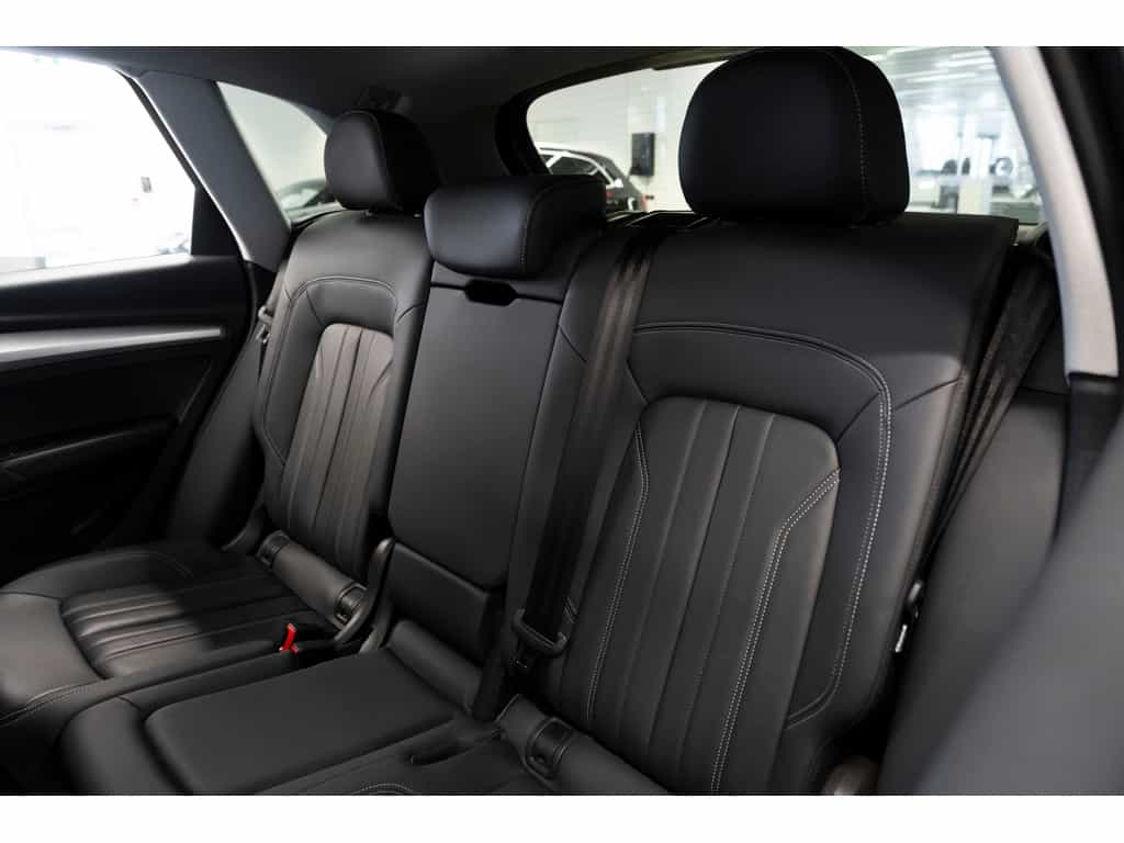 2023 Audi Q5 40 Komfort Quattro - Image 15