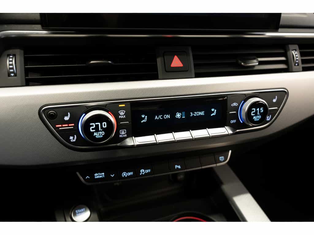 2023 Audi A4 45 Progressiv - Image 18