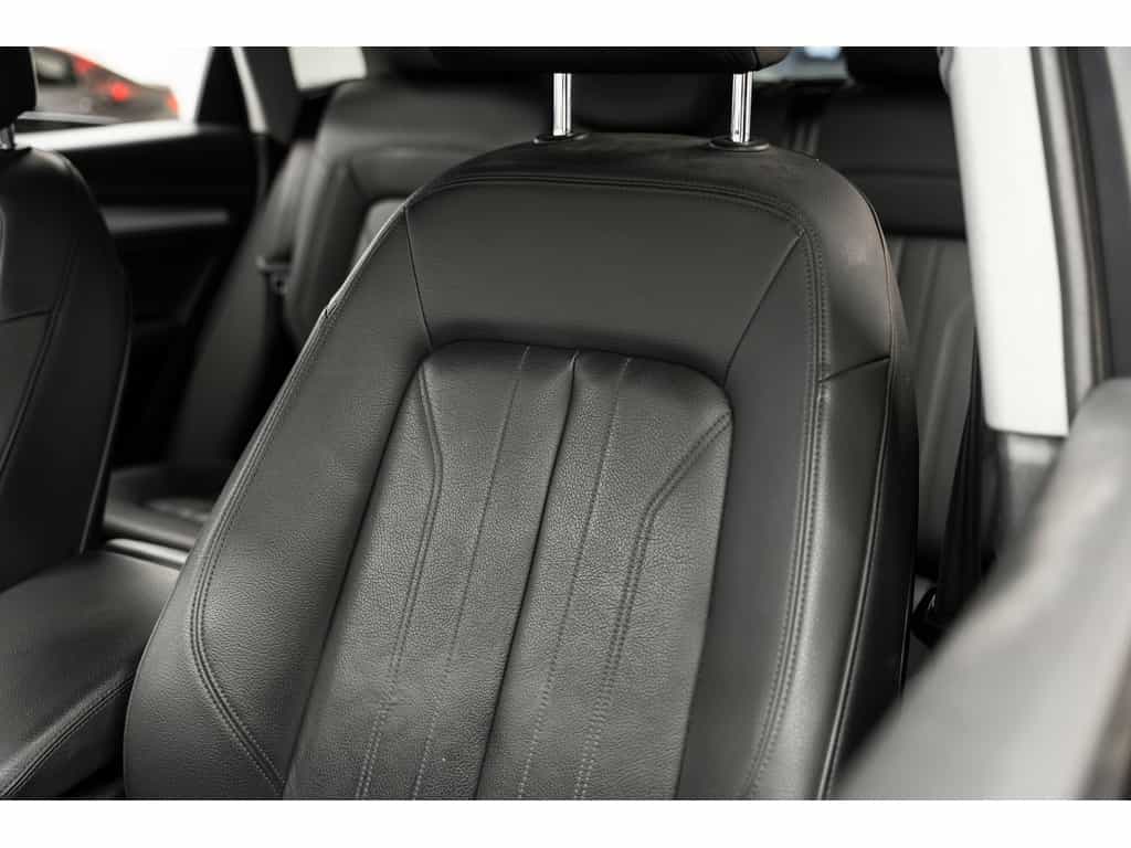 2020 Audi Q5 45 Komfort - Image 14