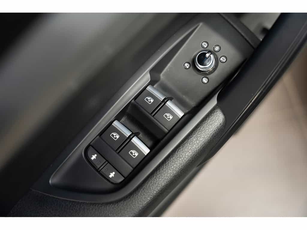 2020 Audi Q5 45 Komfort - Image 22