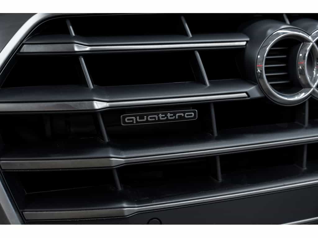 2020 Audi Q5 45 Komfort - Image 24