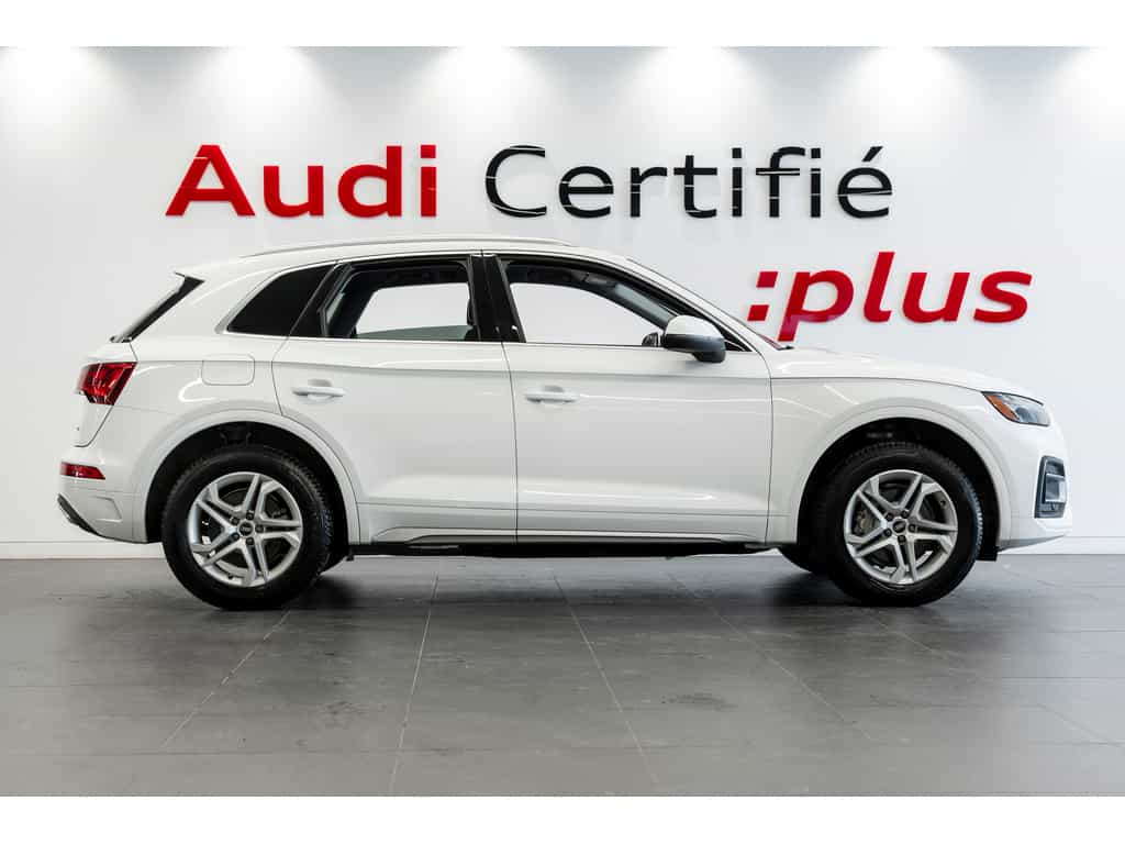 2022 Audi Q5 45 Komfort - Image 3