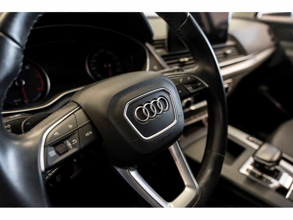 2022 Audi Q5 45 Komfort - Image 11