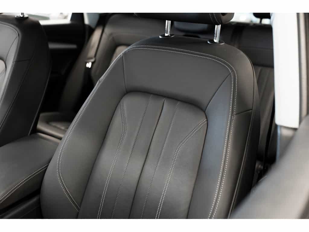 2022 Audi Q5 45 Komfort - Image 14