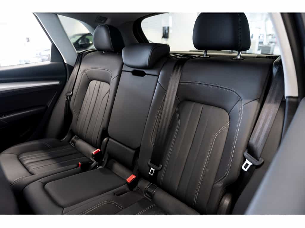 2022 Audi Q5 45 Komfort - Image 15