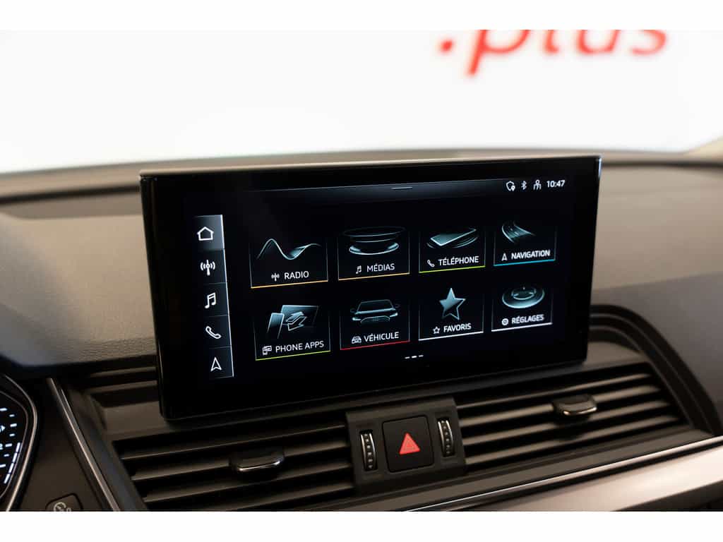 2022 Audi Q5 45 Komfort - Image 19