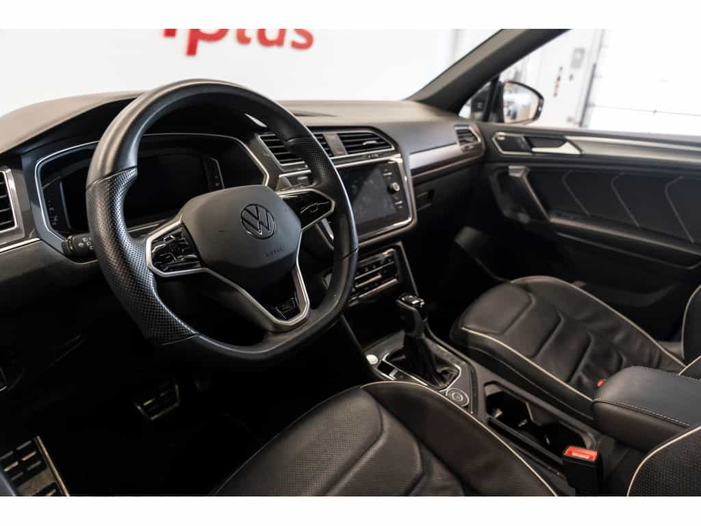 2023 Volkswagen Tiguan Highline - Image 10