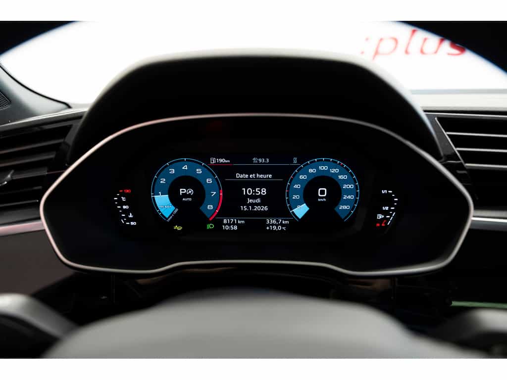 2025 Audi Q3 45 Komfort Vorsprung Toit Panoramique - Image 5