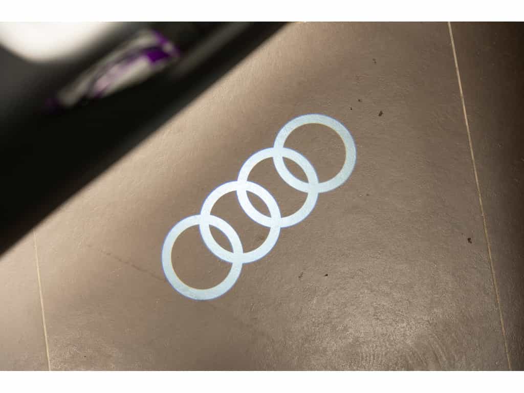 2025 Audi Q3 45 Komfort Vorsprung Toit Panoramique - Image 27