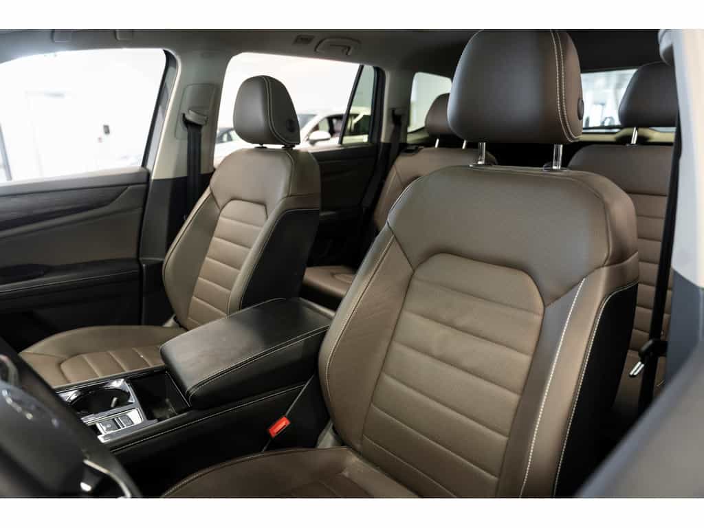 2024 Volkswagen Atlas Highline 4Motion - Image 12