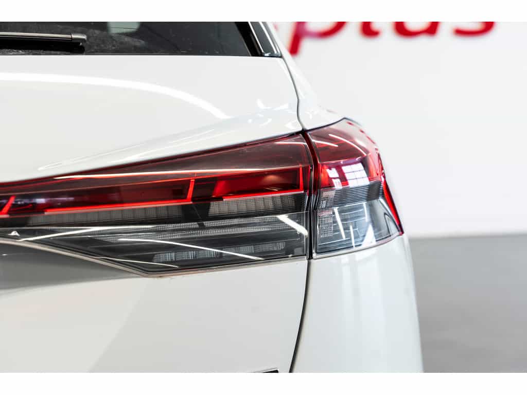 2024 Audi Q4 e-tron Base - Image 13