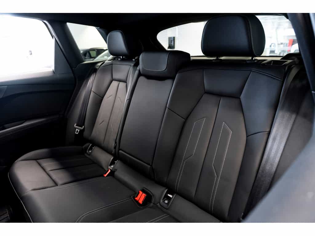 2024 Audi Q4 e-tron Base - Image 15