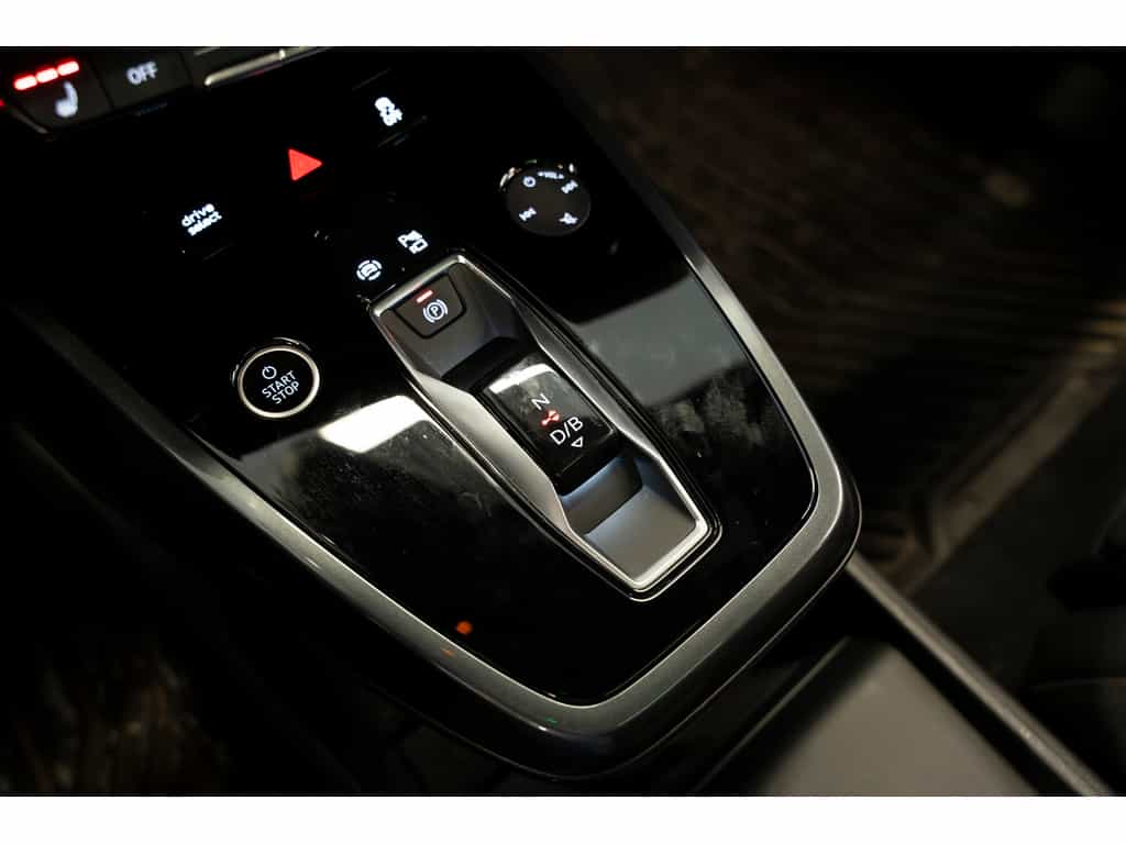 2024 Audi Q4 e-tron Base - Image 19