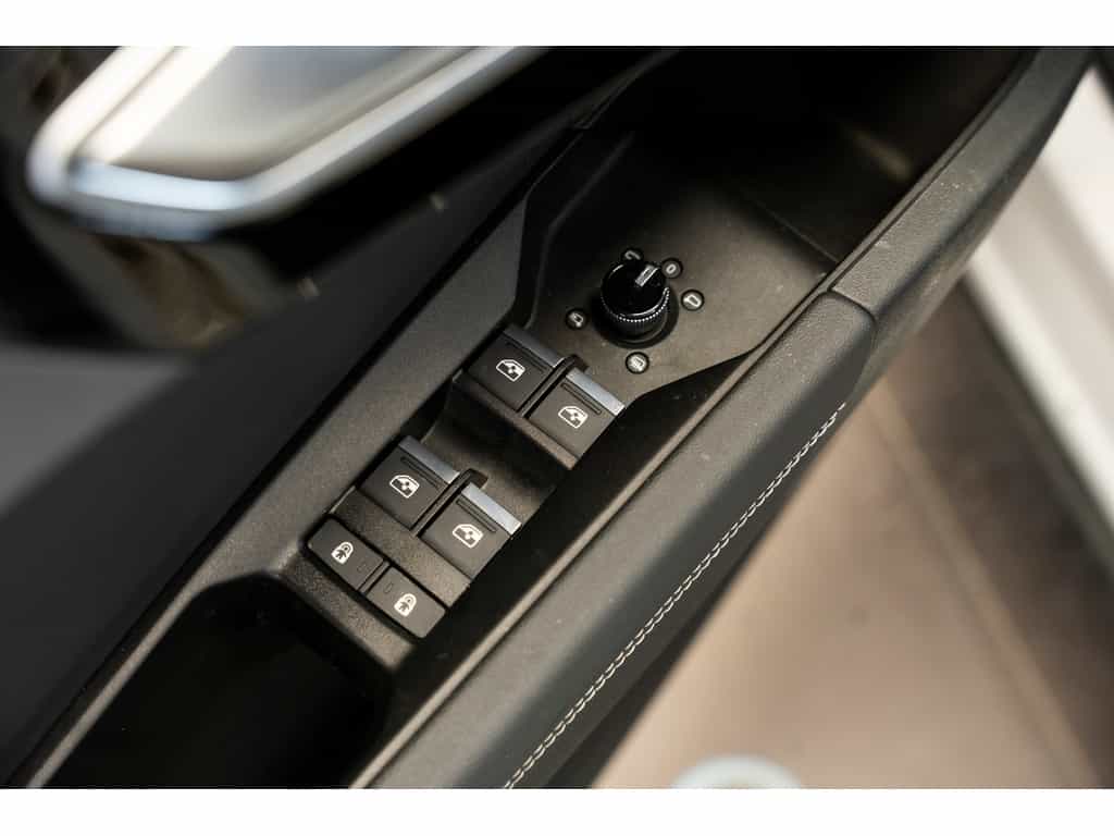 2024 Audi Q4 e-tron Base - Image 23