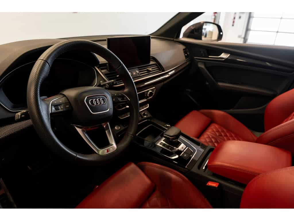 2025 Audi SQ5 Progressiv - Image 10