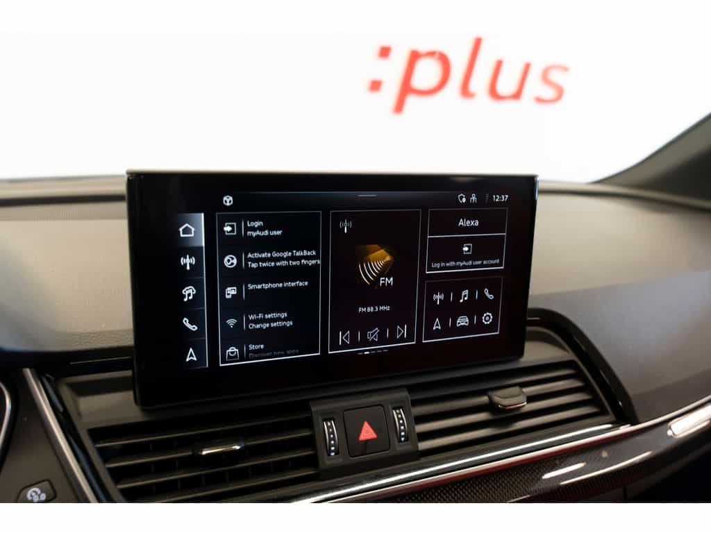 2025 Audi SQ5 Progressiv - Image 18