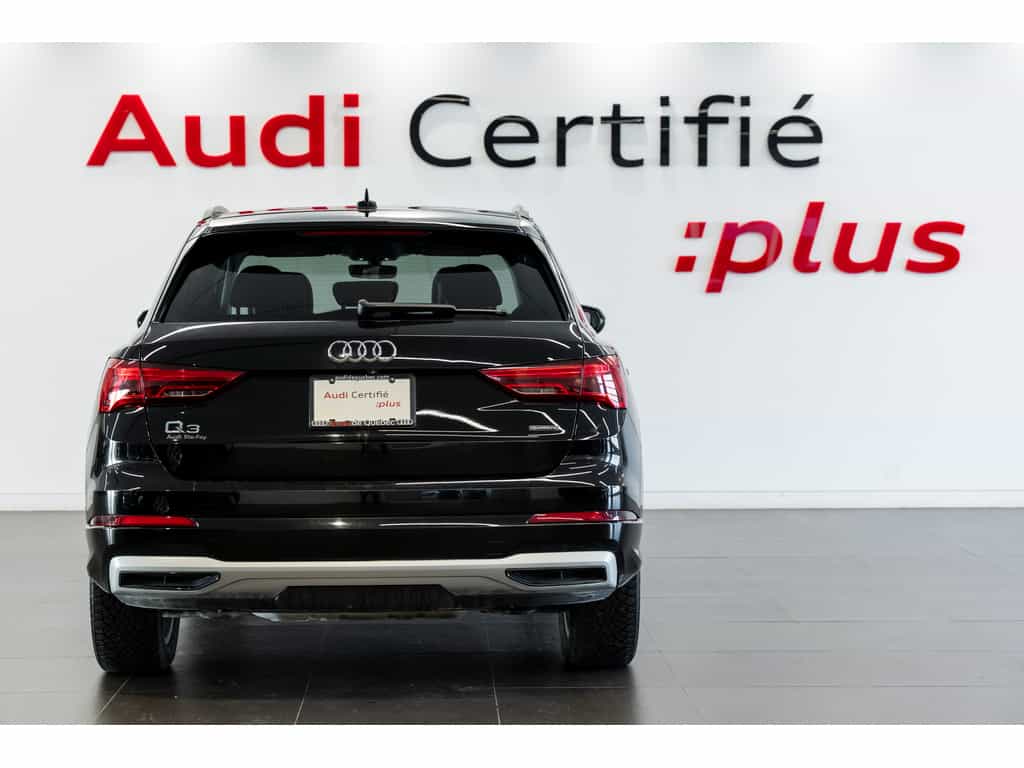 2022 Audi Q3 45 Komfort Quattro Toit panoramique - Image 4
