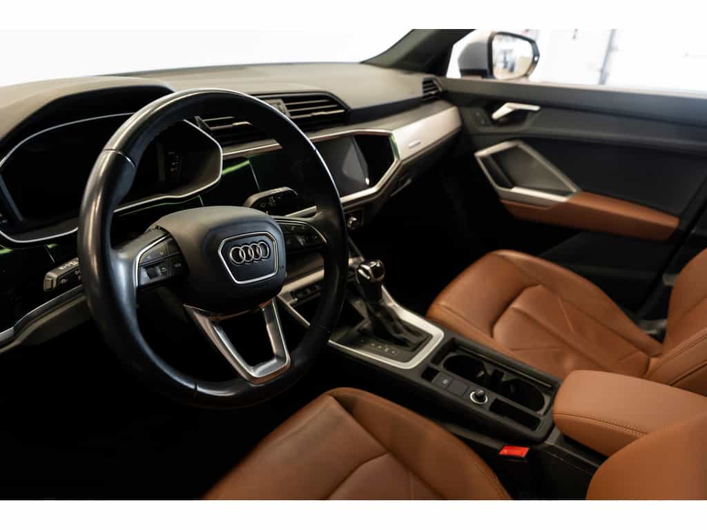 2023 Audi Q3 Komfort - Image 4