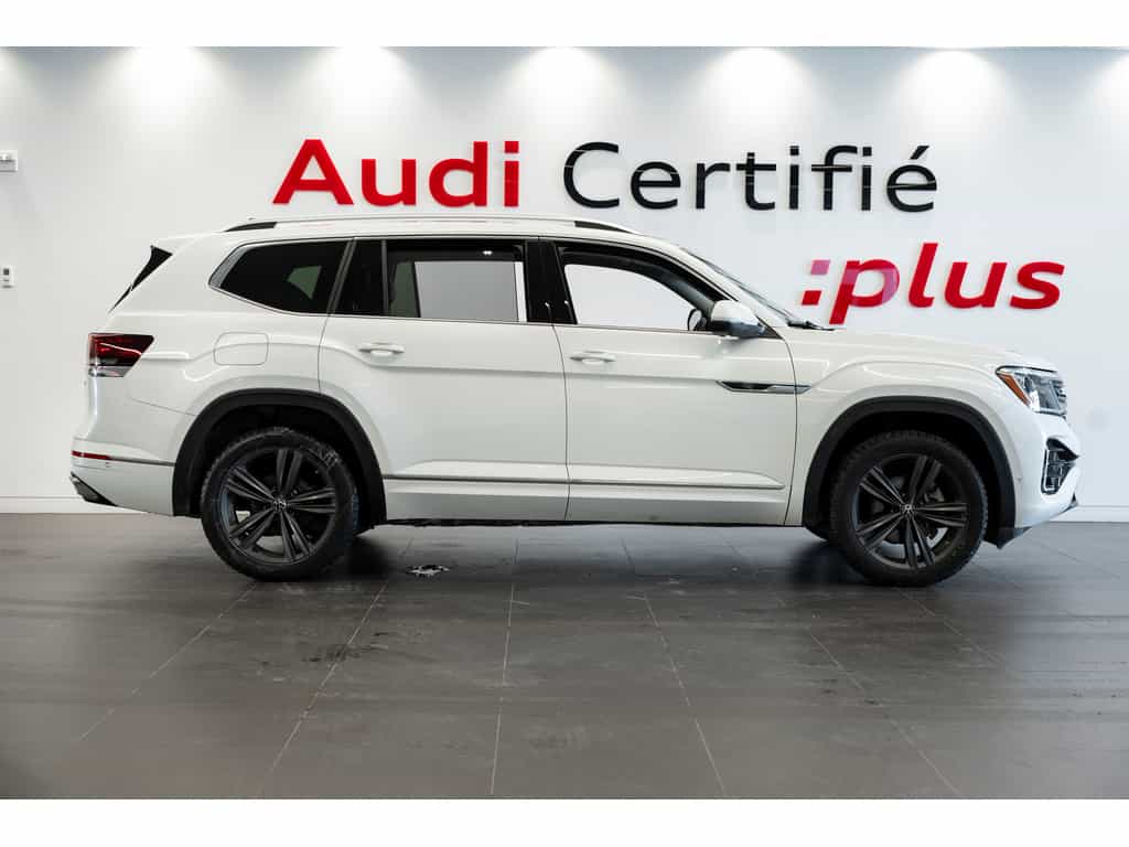 2025 Volkswagen Atlas Execline - Image 2