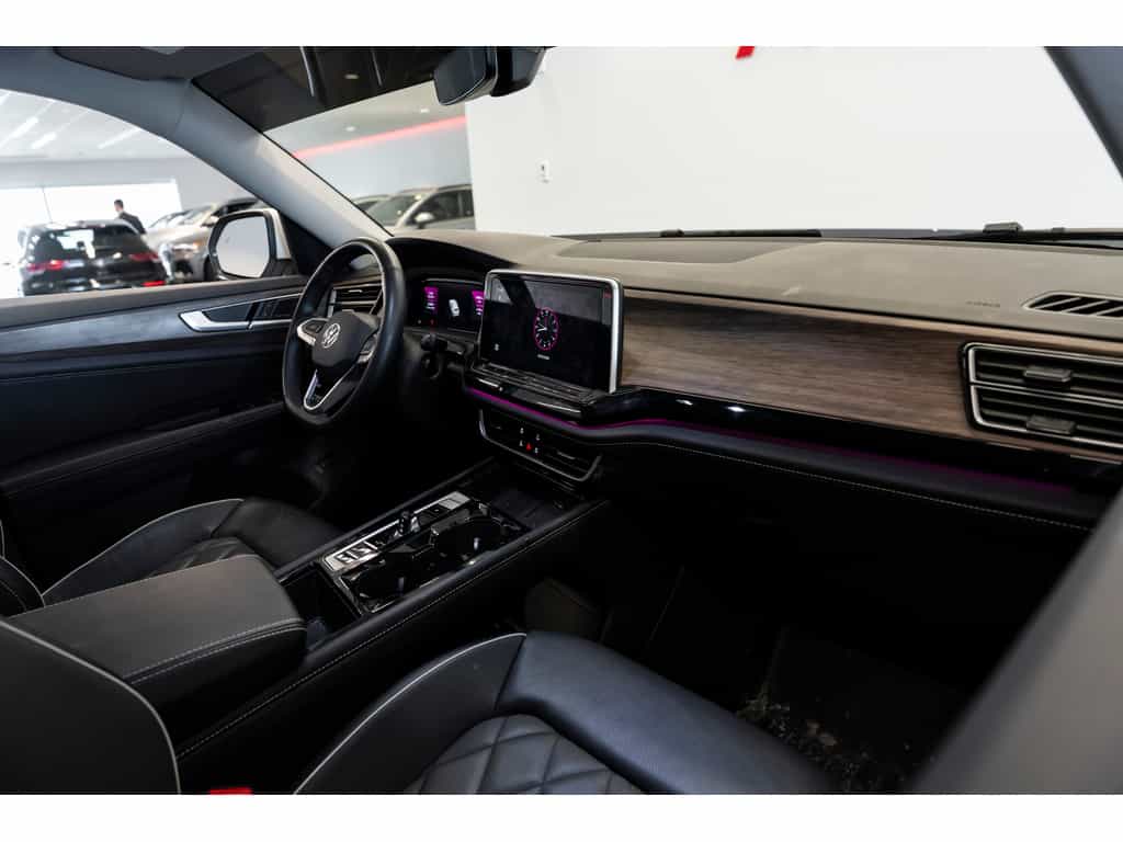 2025 Volkswagen Atlas Execline - Image 5