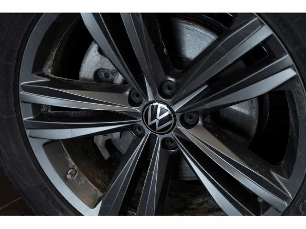 2025 Volkswagen Atlas Execline - Image 10