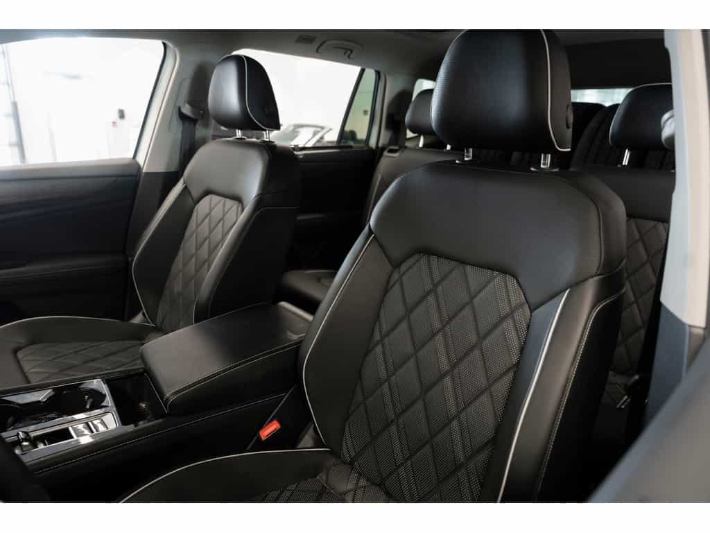 2025 Volkswagen Atlas Execline - Image 15