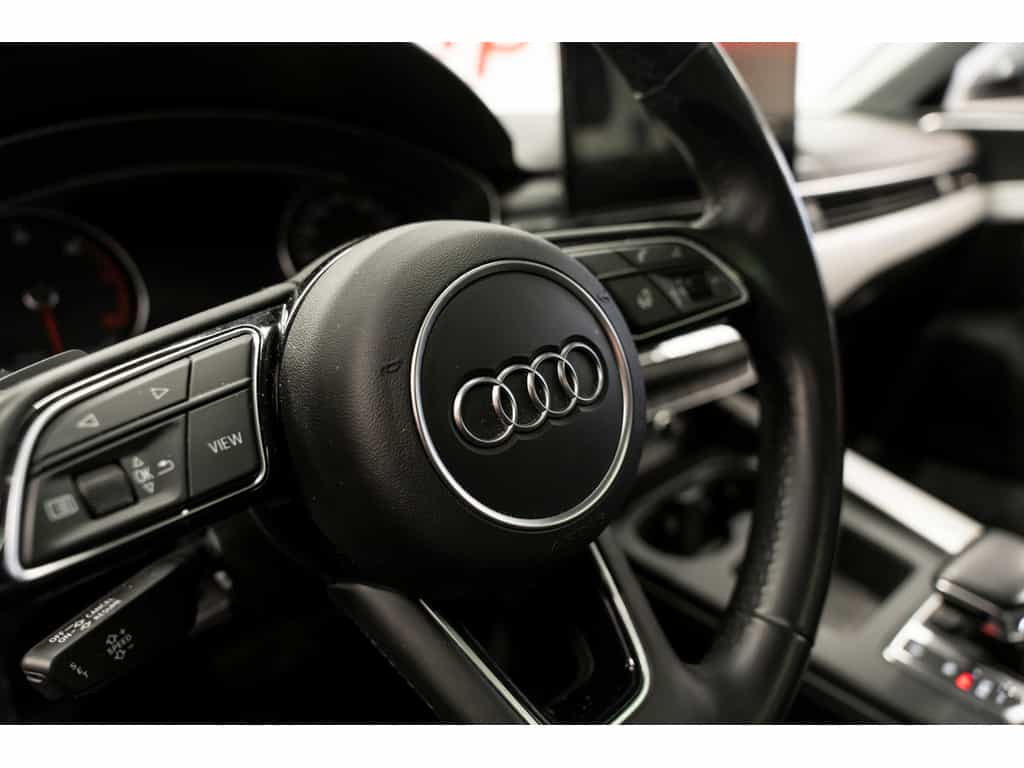 2021 Audi A4 45 Komfort Quattro Convenience Package - Image 11