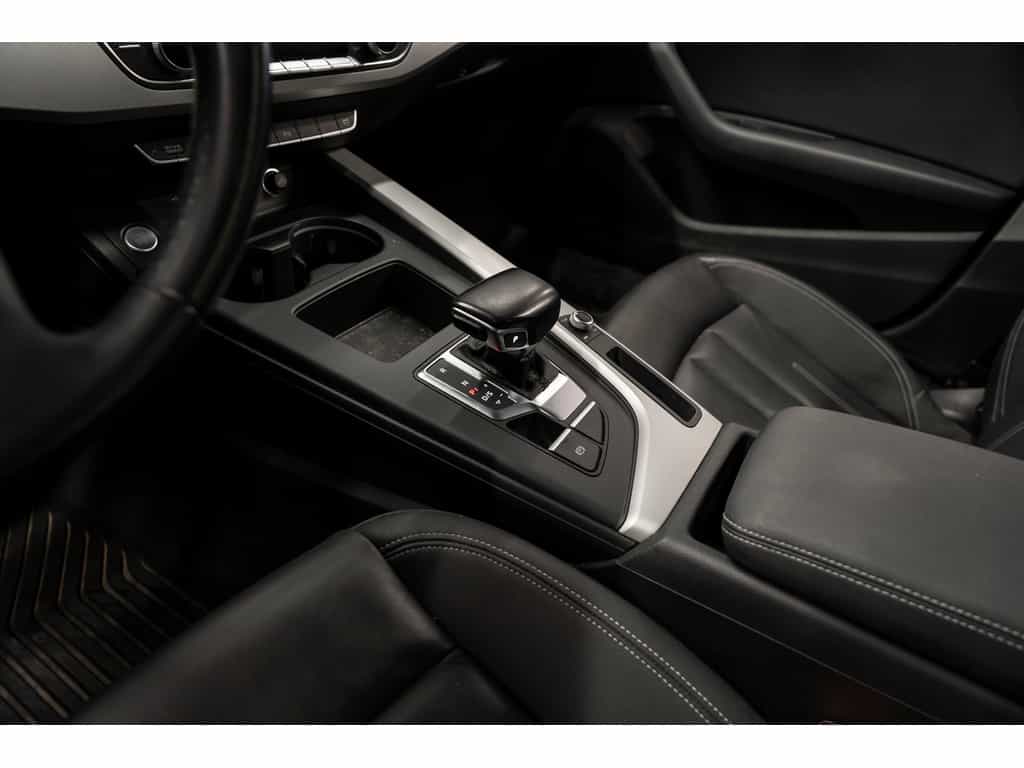 Image 15 Audi A4 45 Komfort Quattro Convenience Package 2021