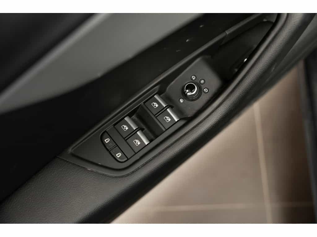 2021 Audi A4 45 Komfort Quattro Convenience Package - Image 20